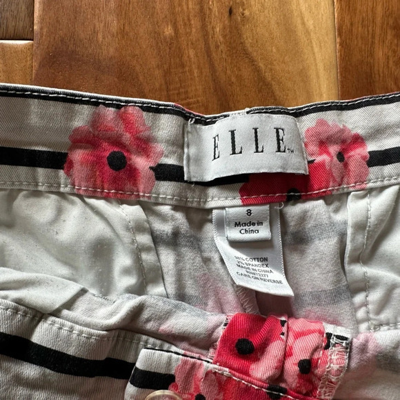 Elle White and Black Stripe High Waisted Shorts with Pink Floral Design size 8 - Picture 3 of 3